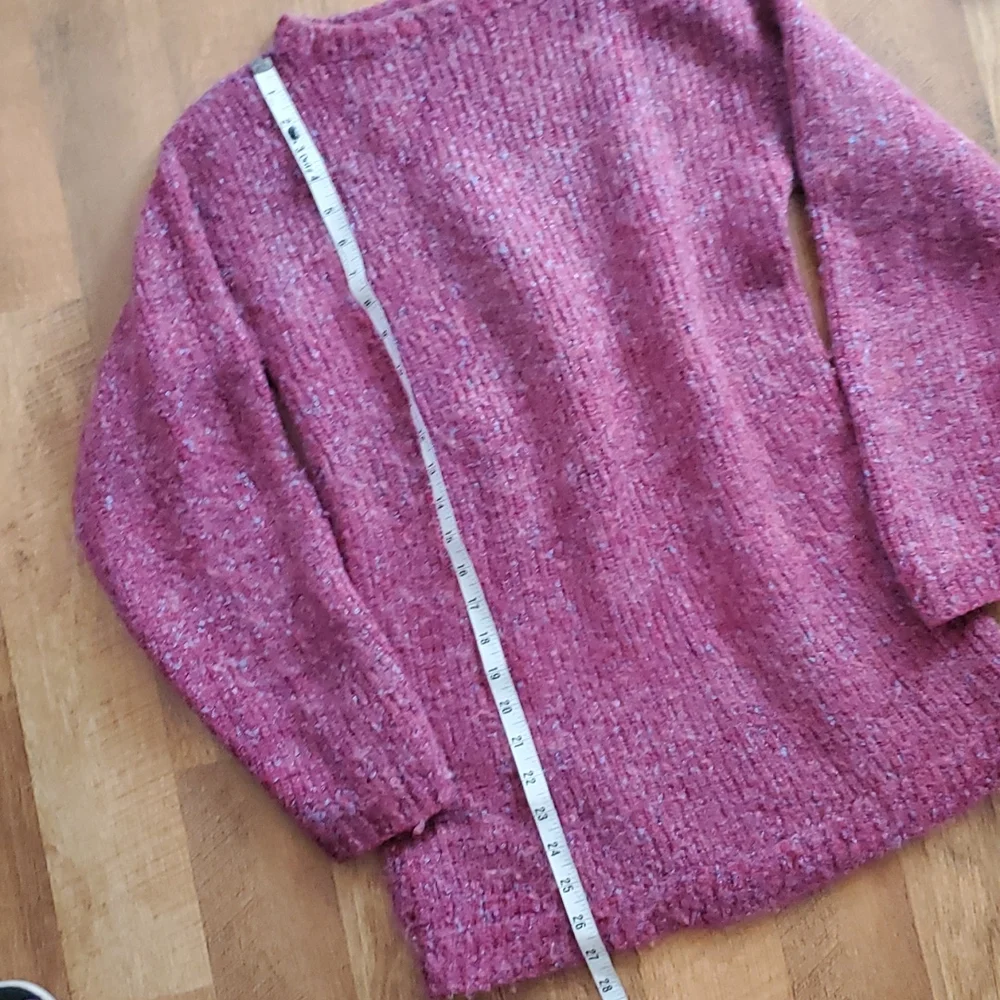 Cozy Wool Pink and Blue‎ Thick Winter Sweater Size Womans Medium
